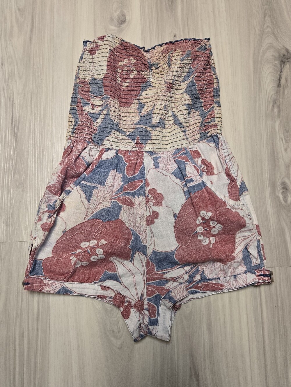 Hollister Floral Smocked Strapless Romper Size Small 100% Cotton Boho Y2K